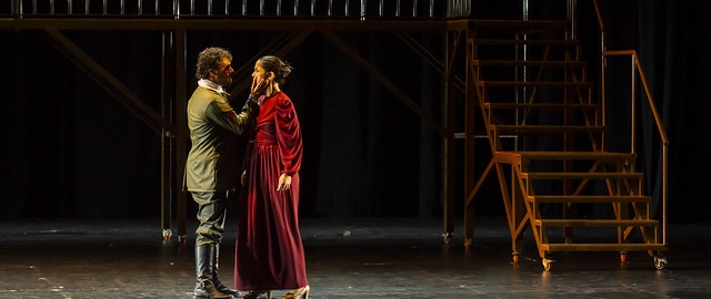 La Compañía de Teatro UTPL conmemoró sus 20 años de trayectoria artística con el estreno de la obra Otelo La Compañía de Teatro UTPL conmemoró sus 20 años de trayectoria artística con el estreno de la obra Otelo