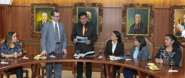 Firma de convenio con Universidad Nacional Hermilio Valdizán Firma de convenio con Universidad Nacional Hermilio Valdizán