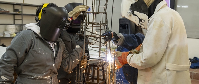 Reto Semestre Ascendere "Escultura utilitaria sobre la actividad agro-productiva de la Estación Agropecuaria de UTPL"