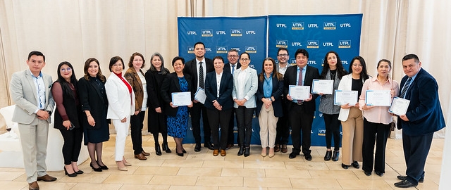Entrega simbólica de acreditaciones internacionales otorgadas por la Agencia Acreditadora de Chile A&C.