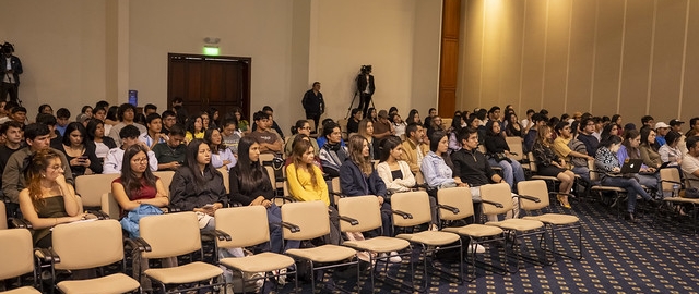 Presentación de la revista Clave