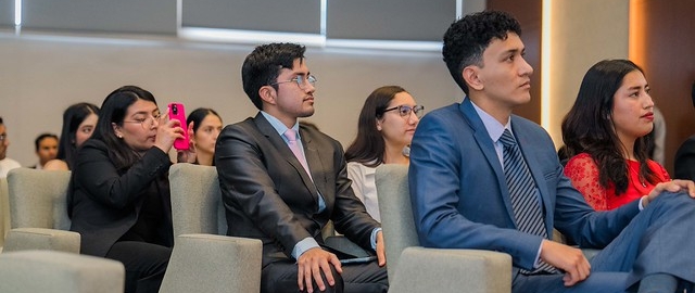 Concurso de Casos Clínicos UTPL: Ciencia y Vocación en el Día de San Lucas Concurso de Casos Clínicos UTPL: Ciencia y Vocación en el Día de San Lucas