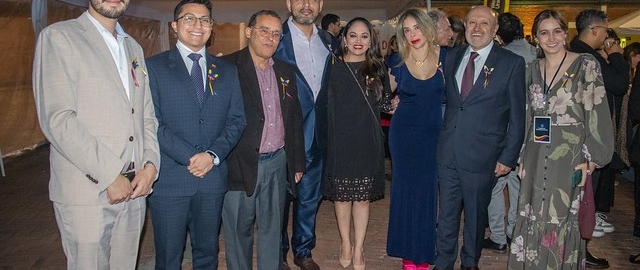 Docente UTPL recibe reconocimiento por la Embajada de Colombia en Ecuador