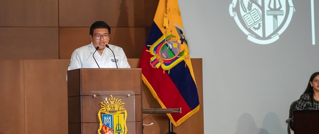 Ceremonia de Imposición de Insignias – Enfermería Cohorte 2026–2027