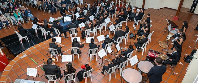 Primer encuentro de SINFIN UTPL y la Academia de música de Sol a Sol de Guayaquil