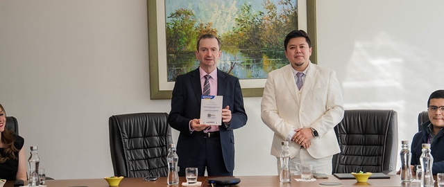 UTPL certificada Establecimiento 100% Libre de Humo UTPL certificada Establecimiento 100% Libre de Humo