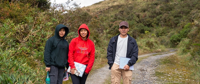 Aldea Global | Taller práctico de Genética con estudiantes de Ingeniería Agropecuaria