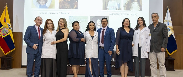 Ceremonia de imposición de mandiles a los estudiantes de 7mo ciclo de la carrera de Psicología Clínica