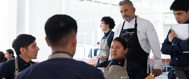 Aldea Global Gastronómica: Innovación en Equipos e Instalaciones de Restauración con el Mgtr. Fabián de Jesús Castañeda Orozco, de la Universidad ECCI – Colombia Aldea Global Gastronómica: Innovación en Equipos e Instalaciones de Restauración con el Mgtr. Fabián de Jesús Castañeda Orozco, de la Universidad ECCI – Colombia
