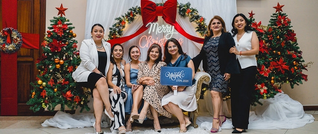 Cenas de navideñas UTPL 2025