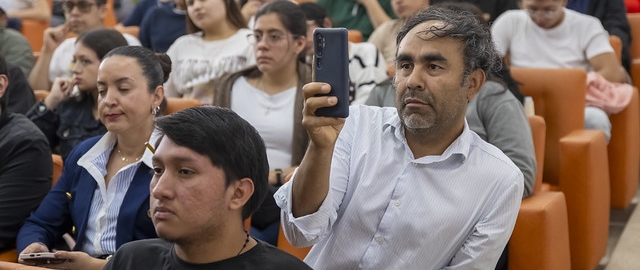 Conferencia Magistral “Del dato al impacto: la materia prima de la economía del siglo XXI”.