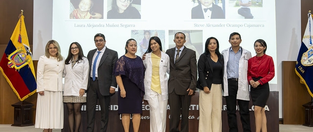 Ceremonia de imposición de mandiles a los estudiantes de 7mo ciclo de la carrera de Psicología Clínica