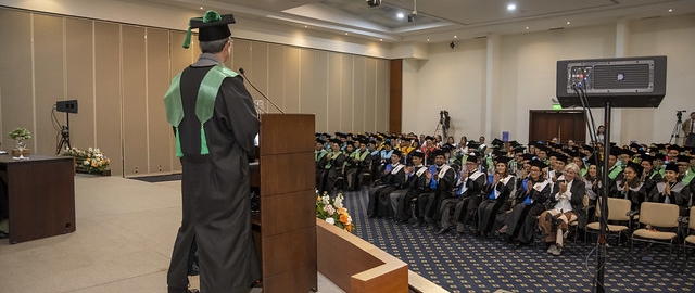 Sesión Solemne Honoris Causa | Dr. Adrián Escudero