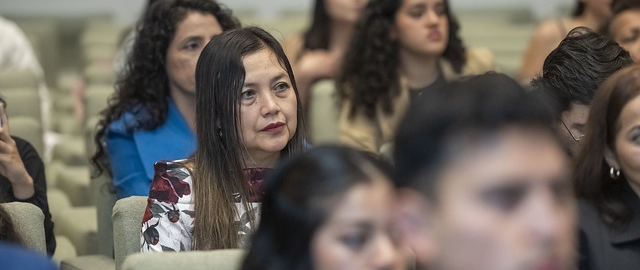 Estudiantes de Fisioterapia reciben sus mandiles