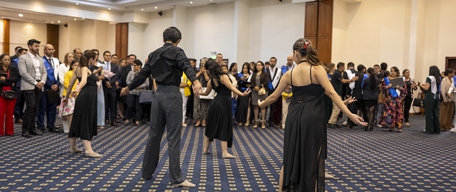 UTPL Escuela de Negocios reconoció el esfuerzo, dedicación y excelencia académica de sus mejores egresados.