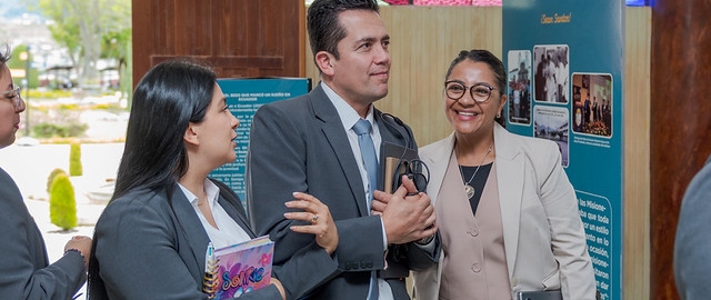 Exposición fotográfica por los 50 años de la presencia del Instituto Id de Cristo Redentor, Misioneras y Misioneros Identes en Ecuador