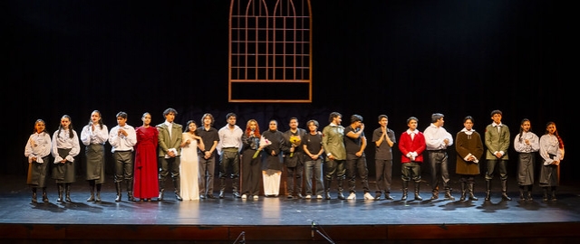 La Compañía de Teatro UTPL conmemoró sus 20 años de trayectoria artística con el estreno de la obra Otelo