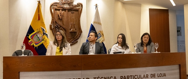 Diálogos Éticos: Impacto del uso de IA en los Trabajos de Integración Curricular Diálogos Éticos: Impacto del uso de IA en los Trabajos de Integración Curricular