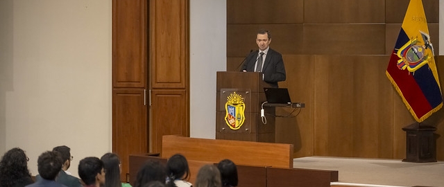 Simposio de Obesidad: Retos y Perspectivas en la Atención Integral