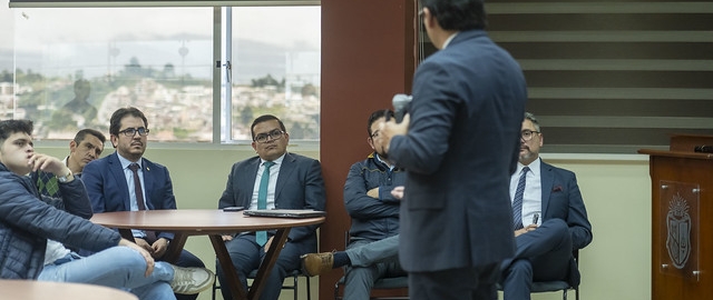 UTPL y Universidad Hemisferios firman convenio de cooperación