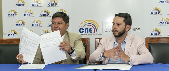 Firma de convenio interinstitucional entre CNE Zamora y UTPL Firma de convenio interinstitucional entre CNE Zamora y UTPL