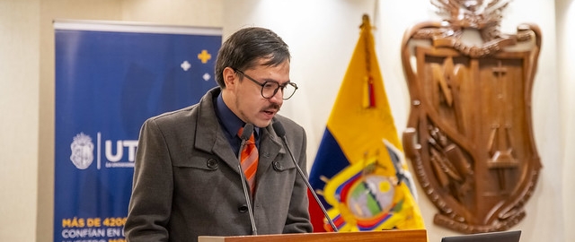 Presentación de la revista digital Política y Políticas, Volumen IV