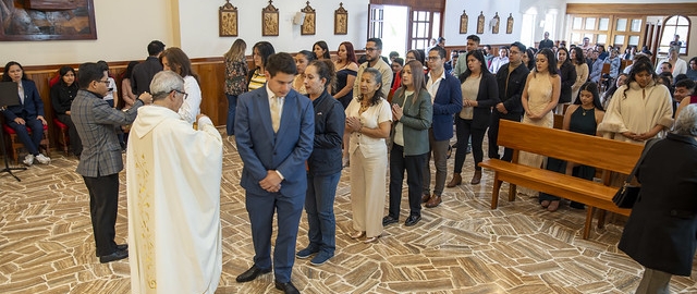 Imposición de mandiles a estudiantes de Fisioterapia