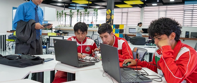 FIRST LEGO en el Innova Fest UTPL
