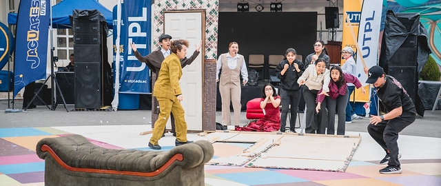 Circuito UTPL – Microteatro “La obra que sale mal”