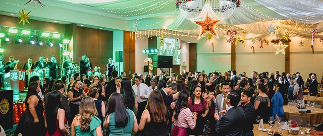 Cenas de navideñas UTPL 2025