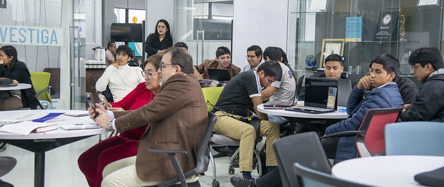Expo Semestre Ascendere | Reto: desarrollo de portal web, Cámara de Comercio de Loja. Expo Semestre Ascendere | Reto: desarrollo de portal web, Cámara de Comercio de Loja.