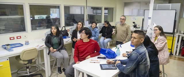 Cursos precongreso de Micología en la UTPL