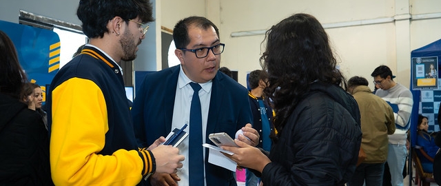 Feria de Empleo Conectando Oportunidades 2025