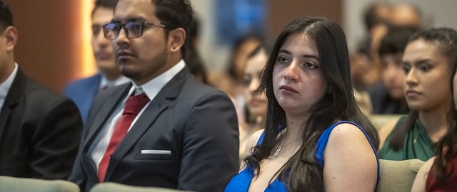 Estudiantes de Fisioterapia reciben sus mandiles Estudiantes de Fisioterapia reciben sus mandiles