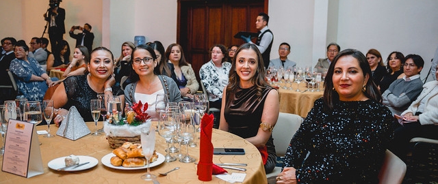 Cenas de navideñas UTPL 2025