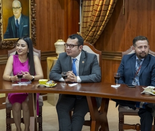 Visita protocolaria de asambleístas nacionales a la UTPL