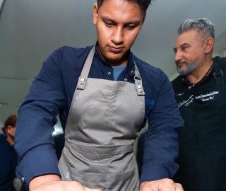 Aldea Global Gastronómica: Innovación en Equipos e Instalaciones de Restauración con el Mgtr. Fabián de Jesús Castañeda Orozco, de la Universidad ECCI – Colombia Aldea Global Gastronómica: Innovación en Equipos e Instalaciones de Restauración con el Mgtr. Fabián de Jesús Castañeda Orozco, de la Universidad ECCI – Colombia