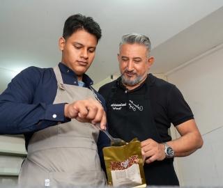 Aldea Global Gastronómica: Innovación en Equipos e Instalaciones de Restauración con el Mgtr. Fabián de Jesús Castañeda Orozco, de la Universidad ECCI – Colombia