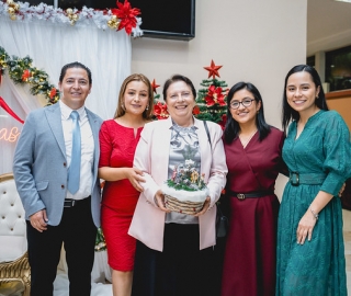 Cenas Navideñas UTPL 2025