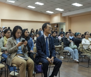 Ponencia “Modelo de desarrollo coreano” Ponencia “Modelo de desarrollo coreano”