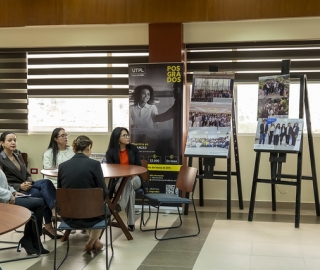 Socialización del proyecto de vinculación “Impulsando el Desarrollo Social” Socialización del proyecto de vinculación “Impulsando el Desarrollo Social”