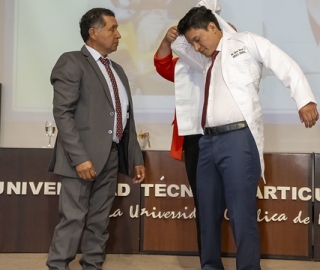 Ceremonia de Imposición de Mandiles – Medicina UTPL Ceremonia de Imposición de Mandiles – Medicina UTPL