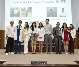 Ceremonia de imposición de mandiles a los estudiantes de 7mo ciclo de la carrera de Psicología Clínica