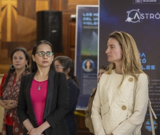 Conversatorio e inauguración de la exposición “Astrónomas” en UTPL