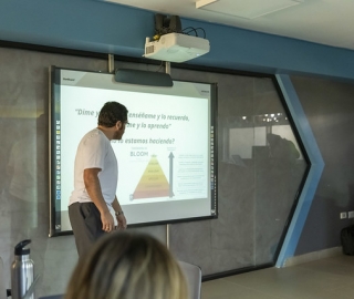 Hackaton académico para la elaboración de recursos educativos