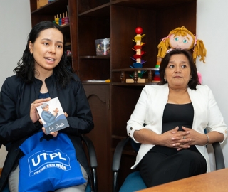 Entrega de libros a Unidades Educativas - Semana del Estudiante “Fernando Rielo” 2025 Entrega de libros a Unidades Educativas - Semana del Estudiante “Fernando Rielo” 2025