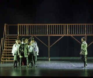 La Compañía de Teatro UTPL conmemoró sus 20 años de trayectoria artística con el estreno de la obra Otelo La Compañía de Teatro UTPL conmemoró sus 20 años de trayectoria artística con el estreno de la obra Otelo