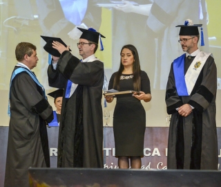 Acto Solemne de Inauguración del Año Académico 2019 - 2020 e Incorporación de nuevos doctores al Claustro UTPL Acto Solemne de Inauguración del Año Académico 2019 - 2020 e Incorporación de nuevos doctores al Claustro UTPL