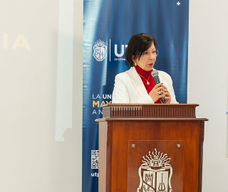 Entrega simbólica de acreditaciones internacionales otorgadas por la Agencia Acreditadora de Chile A&C.