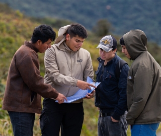 Aldea Global | Taller práctico de Genética con estudiantes de Ingeniería Agropecuaria